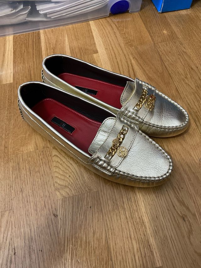 Zapatos de piel dorados Carolina Herrera