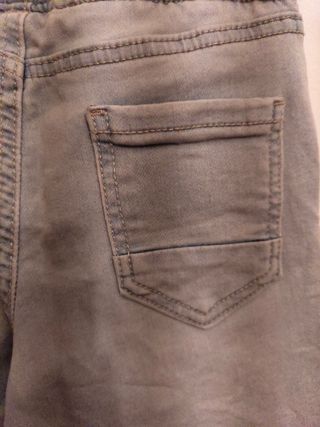 Pantalón corto niño Primark talla 4-5 años