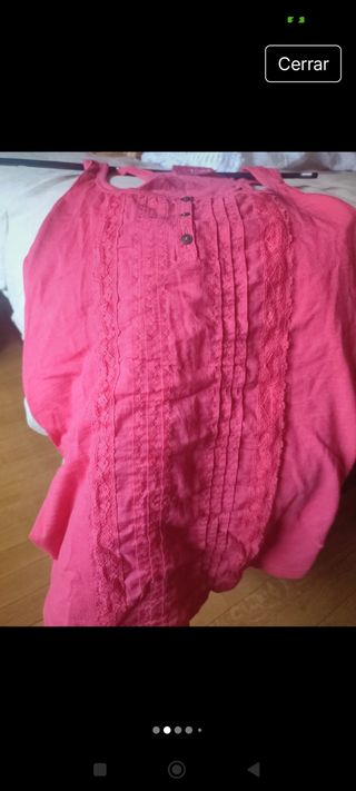 Camiseta cereza Bershka 