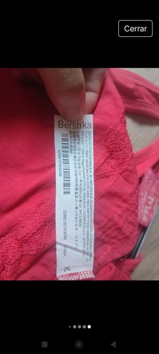 Camiseta cereza Bershka 