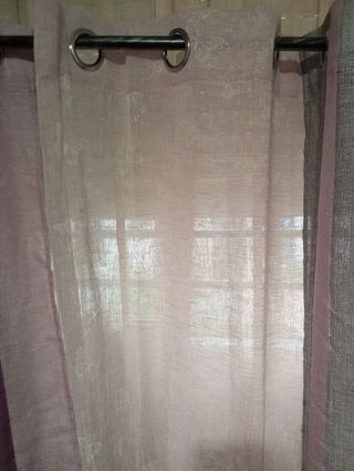 Cortinas rayas grises y moradas