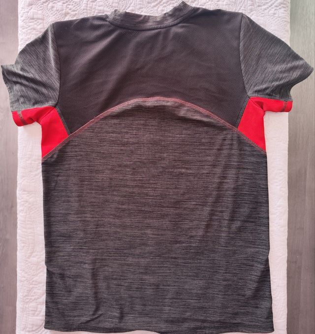 Camiseta Esprit gris-rojo