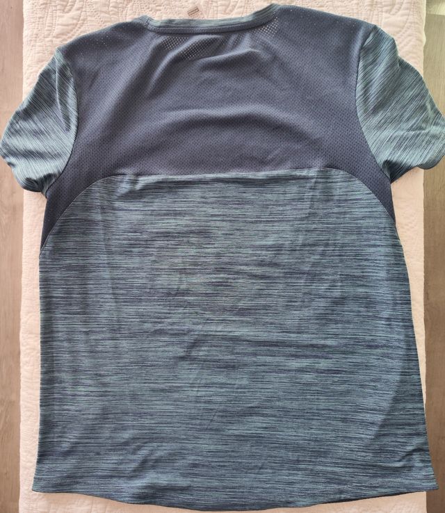 Camiseta deportiva azul-verde