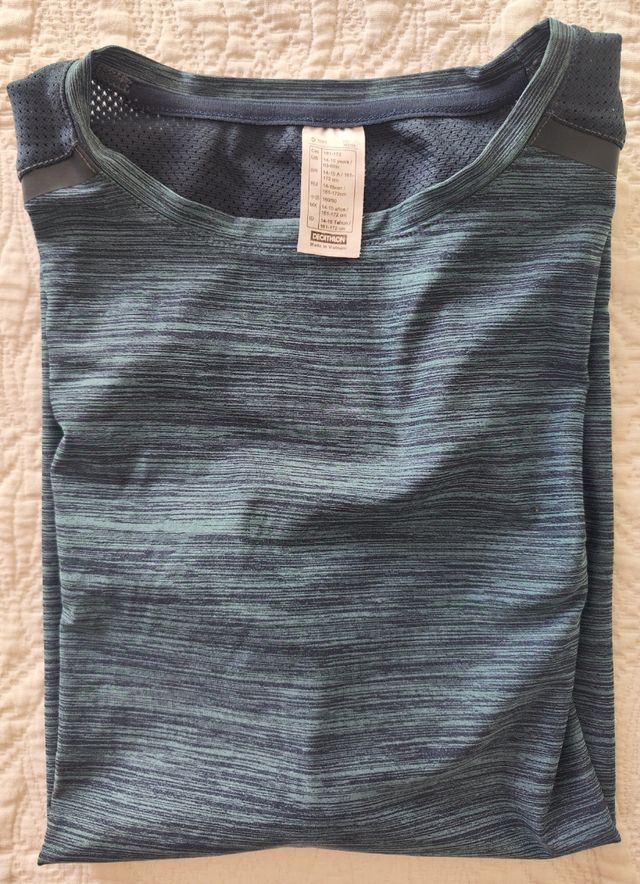 Camiseta deportiva azul-verde