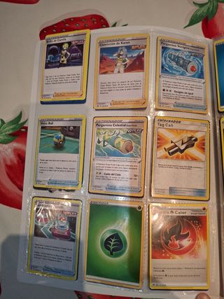 Álbum de cartas Pokémon completo