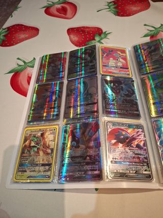 Álbum de cartas Pokémon completo
