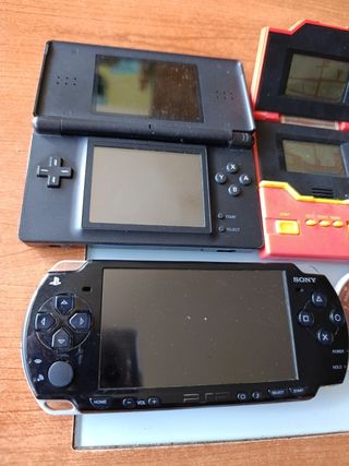 Nintendo DS Lite + PSP: Consolas