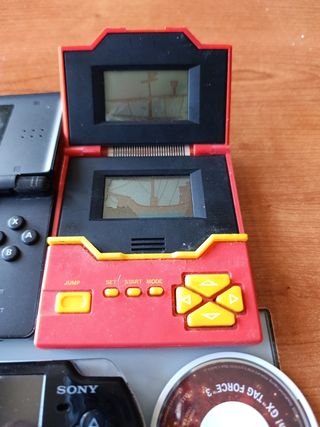 Nintendo DS Lite + PSP: Consolas