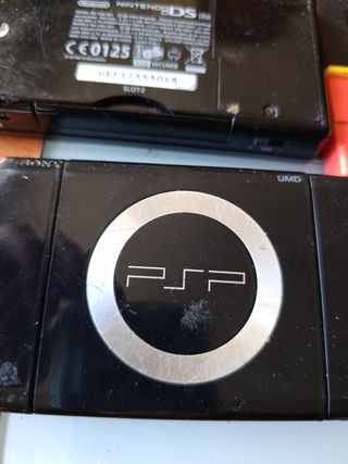 Nintendo DS Lite + PSP: Consolas