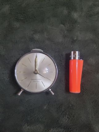 Exclusivo reloj despertador antiguo