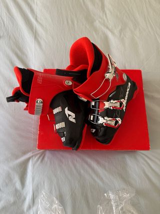 Pack esquís y botas niño como nuevo