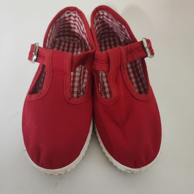 Zapatillas rojas -talla 27