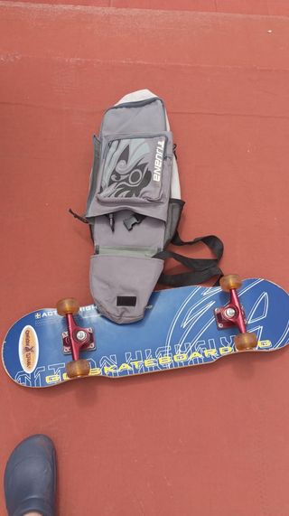 Skateboard con FUNDA PORTATIL o mochila 