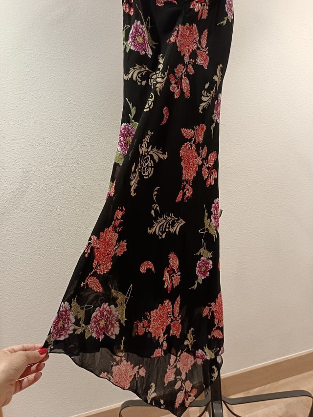 Vestido floral negro - rojo