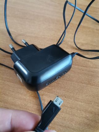 Cargador móvil samsung