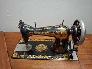 Maquina de Coser Vintage Singer