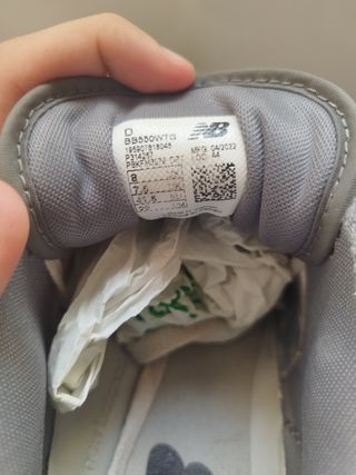 New Balance 550 - Zapatillas blancas y grises