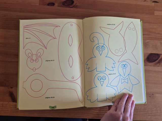 Activitats per a Tot L'any - Activitat Bricolatge Creació .