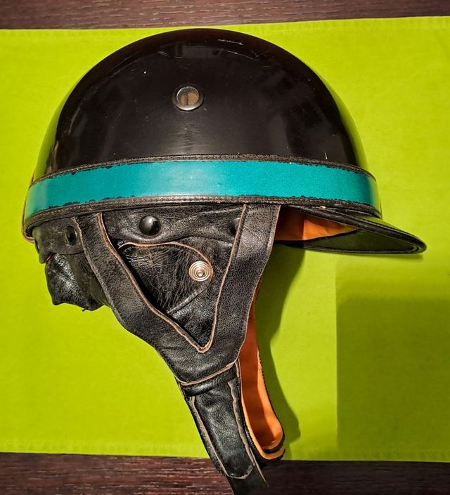 Casco da moto AGV della forestale