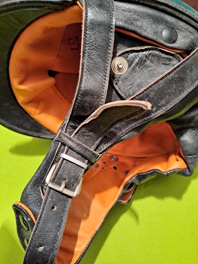 Casco da moto AGV della forestale