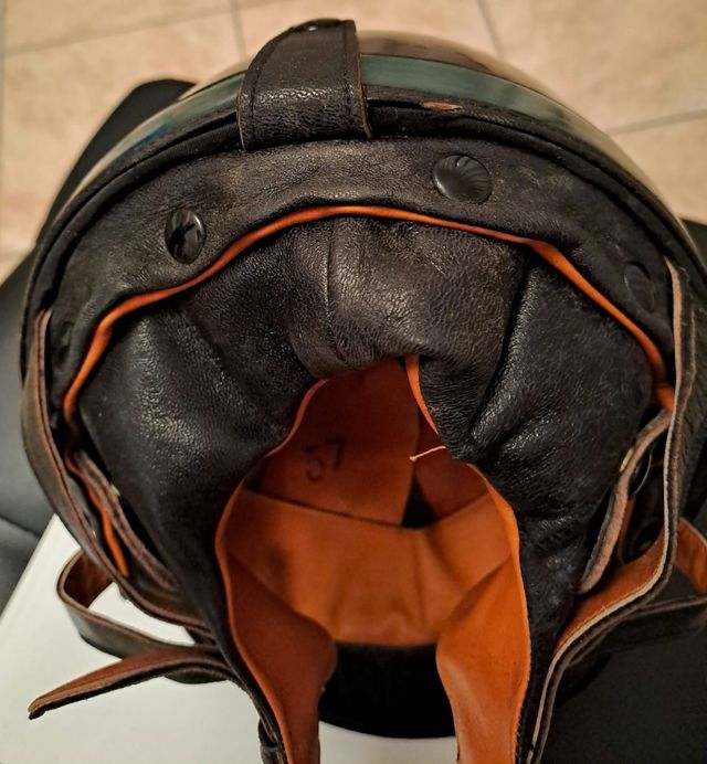 Casco da moto AGV della forestale