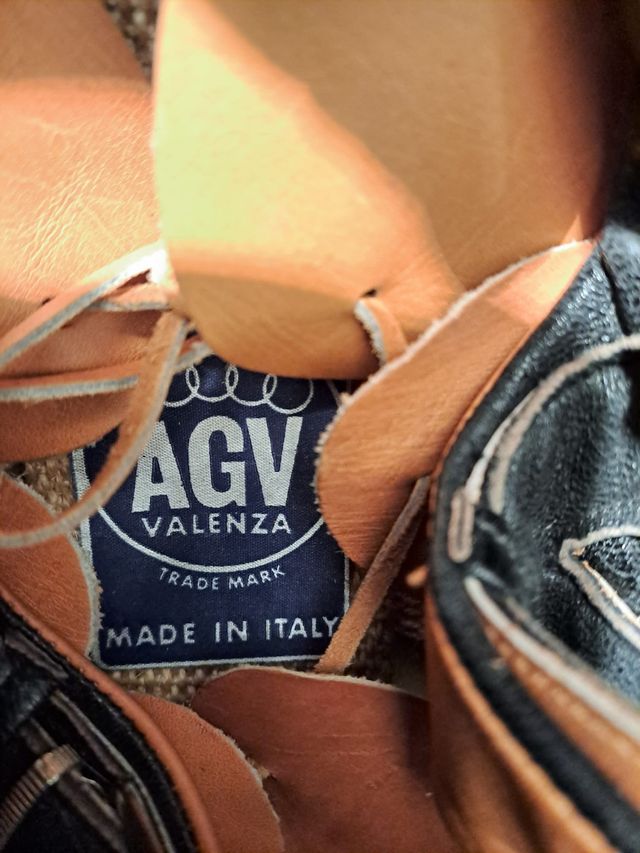 Casco da moto AGV della forestale