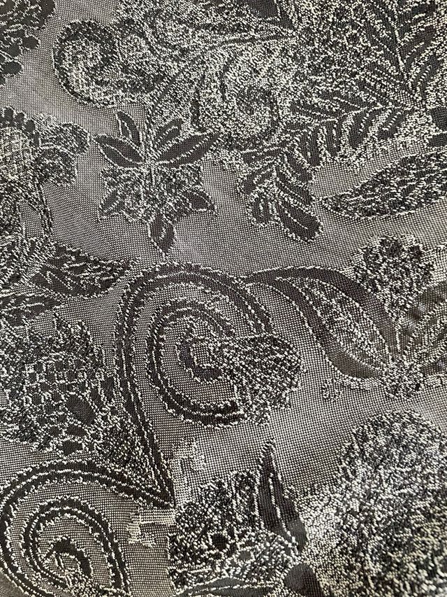 Vestido adamascado cruzado TM, 1 sola puesta.