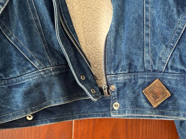 Chaqueta de jean vintage con corderito. UNISEX