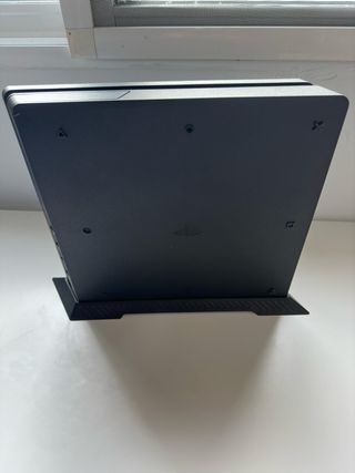 PS4 Slim (Playstation 4) + Mando + 2 juegos