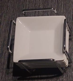 Conjunto de platos, vinagrera y aceitera