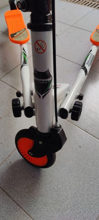 Patinete 3 ruedas Shinewood