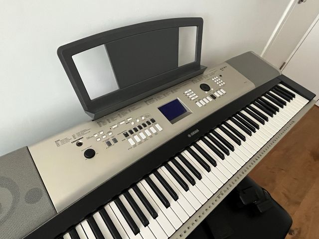 Yamaha YPG-535: Teclado 88 teclas