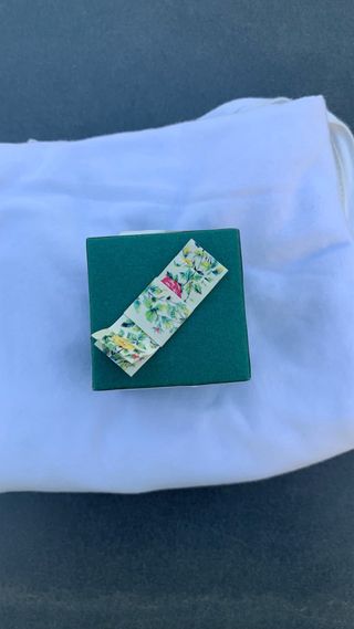 Pendientes pequeños de oro 18 k.