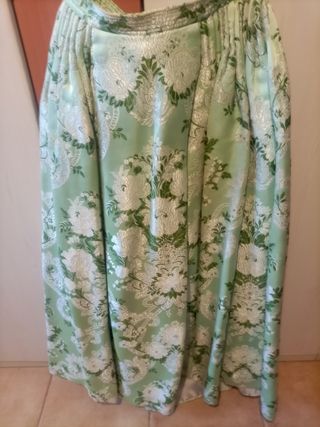 Falda regional infantil