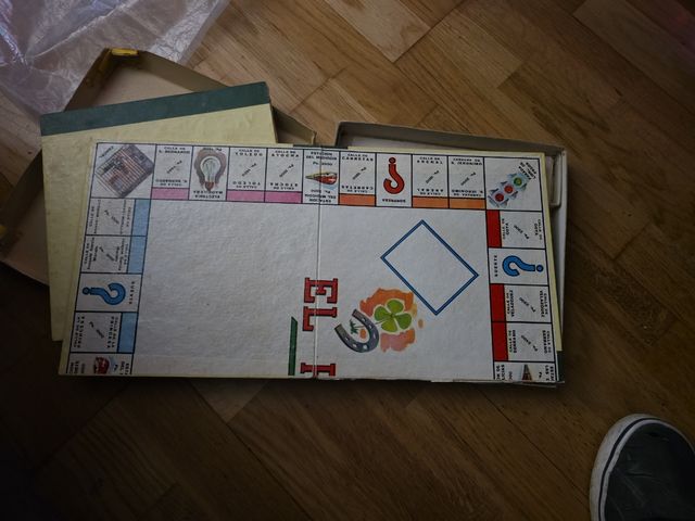El pale juego de mesa antiguo
