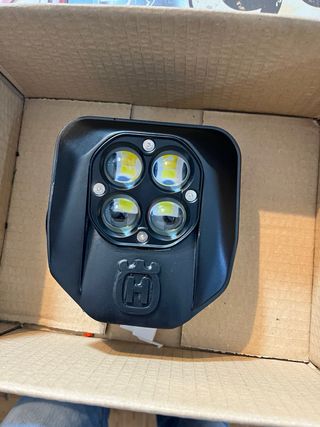 Farol LED Husqvarna - Mota