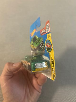 HW CHEVY SILVERADO ART CON FALLO FÁBRICA