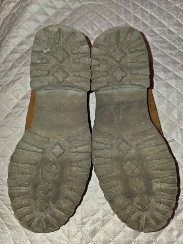 Zapato colegial Stradivarius Marrón num36