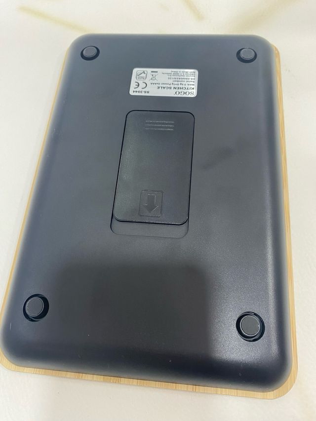 Balanza Digital de Bambú-Negro con Pantalla Táctil LCD 23 x 16cm - 5Kg