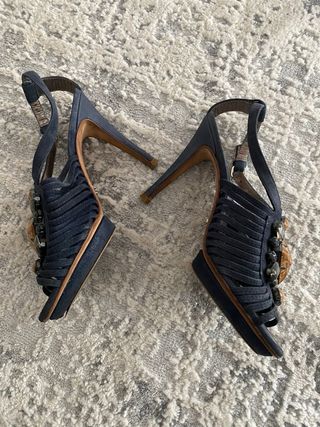 sandalia con pedreria