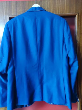 Traje azul como nuevo 
