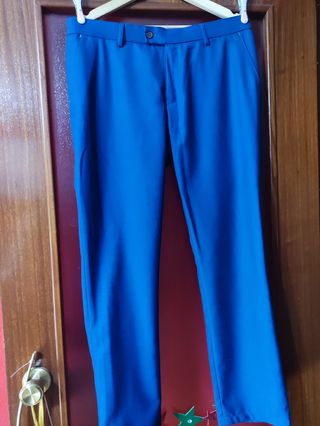 Traje azul como nuevo 
