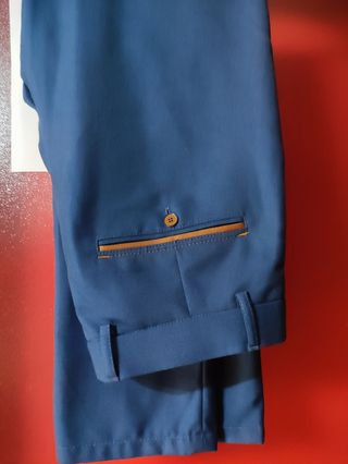 Traje azul como nuevo 
