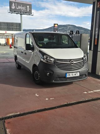 Opel Vivaro 2015