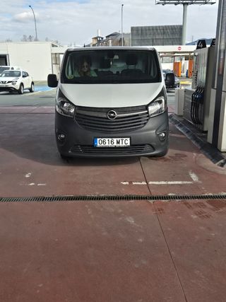 Opel Vivaro 2015