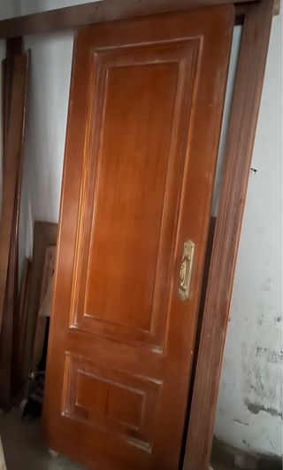 Puerta de madera corredera 