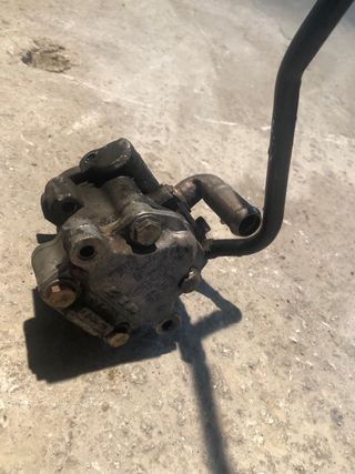 Bomba direccion vag