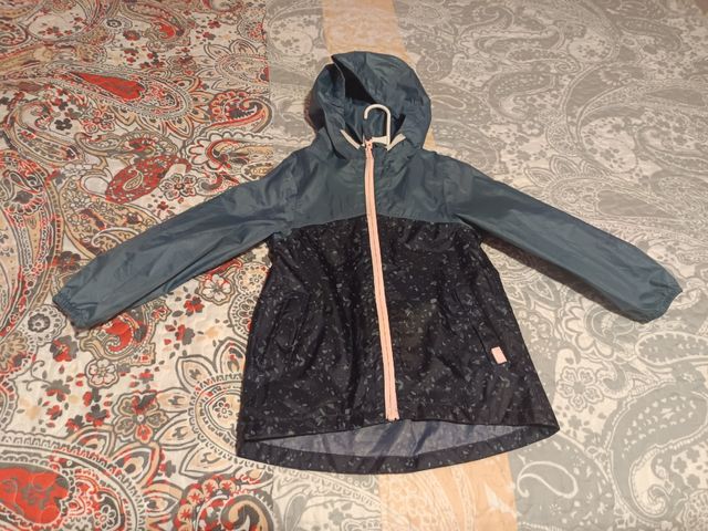 Chubasquero de montaña y trekking infantil