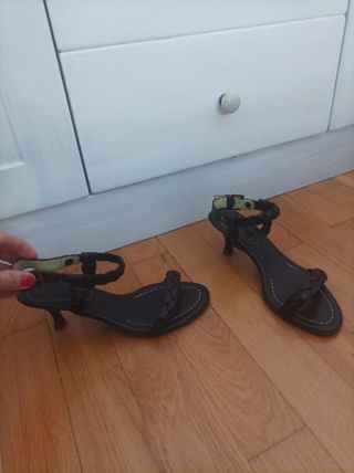 Sandalias piel marrón 