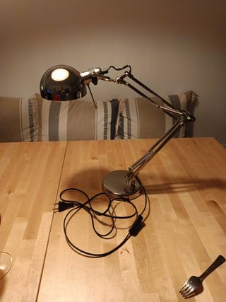 Lampara IKEA flexo, preciosa
